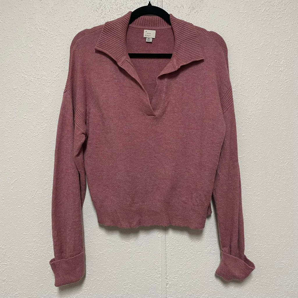 Sweaters a new day Size XS