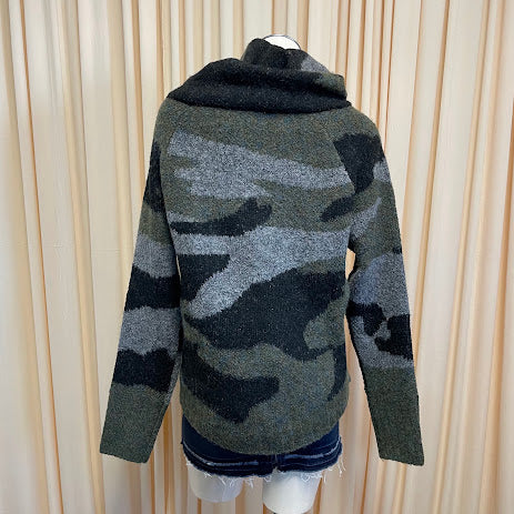 Sweaters RD Style Size Medium