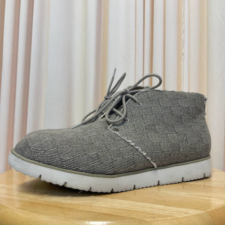 Booties Bearpaw Size 7