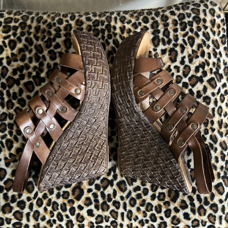 Heels B & B Greek Leather Shoes Size 10