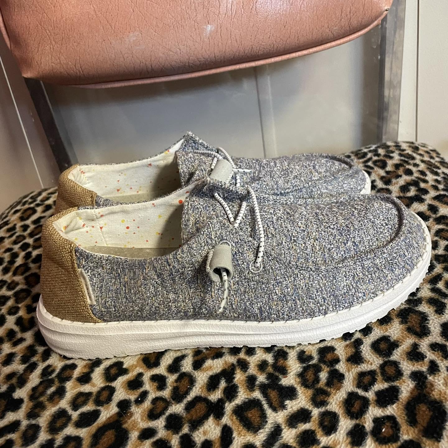 Slip On Hey Dude Size 7