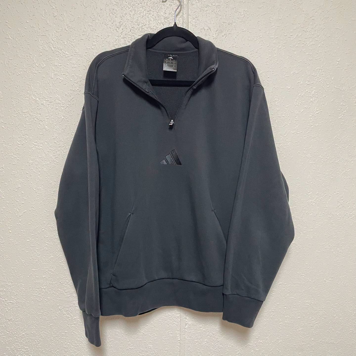 Activewear Adidas Size Large