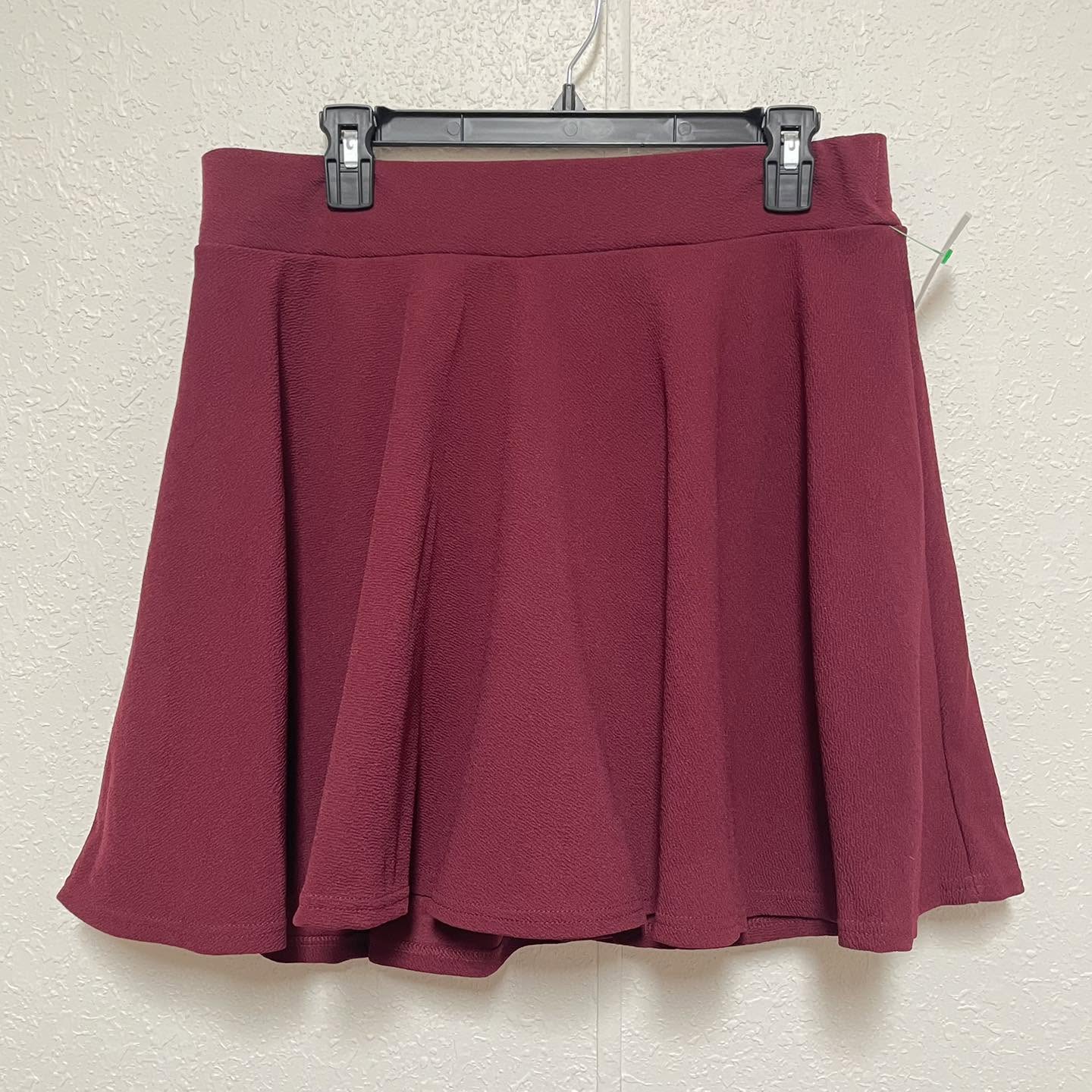 Skirts . Size XL