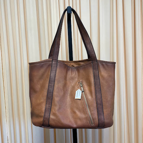 Shoulder CatchFly Studio