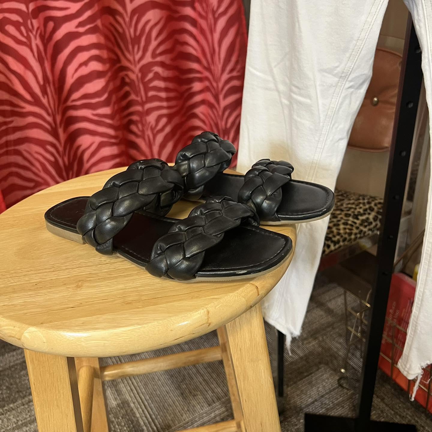 Sandals JustFab Size 7.5