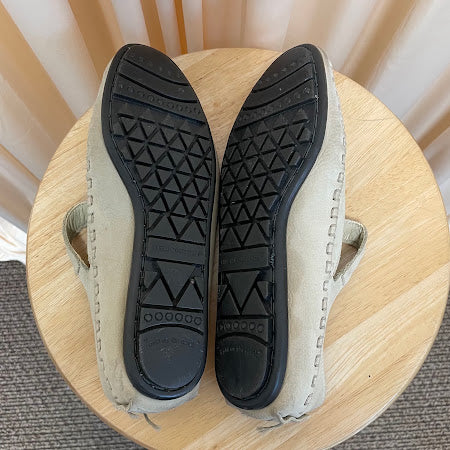 Slip On Hush Puppies Size 9