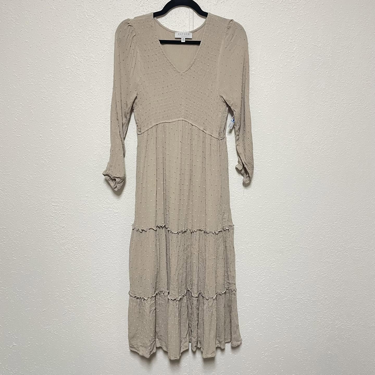 Dresses Hayden Size Medium