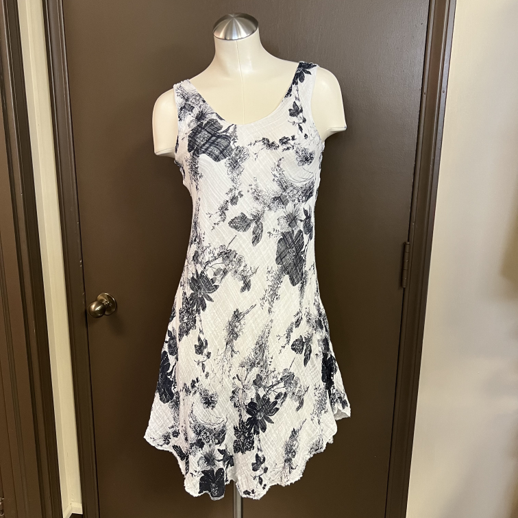 Dresses Charlie B Size Small