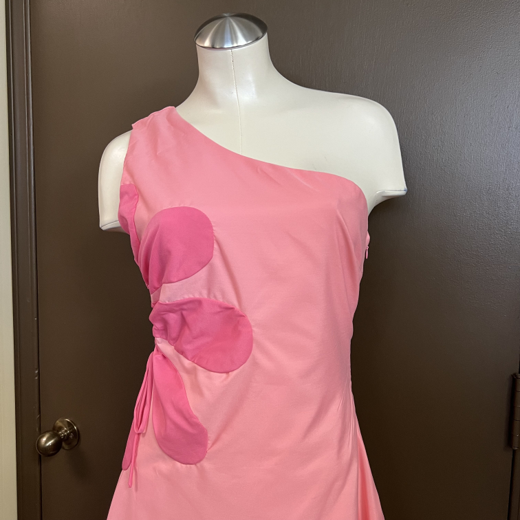 Dresses akair Size Medium