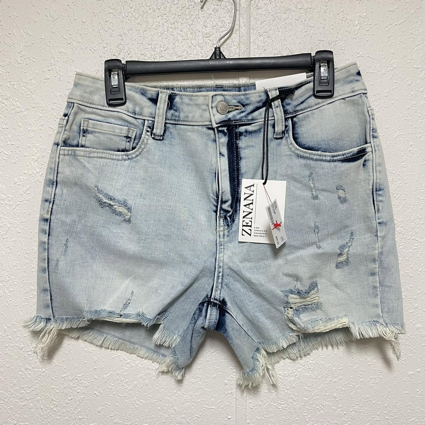 Shorts Zenana Size Large