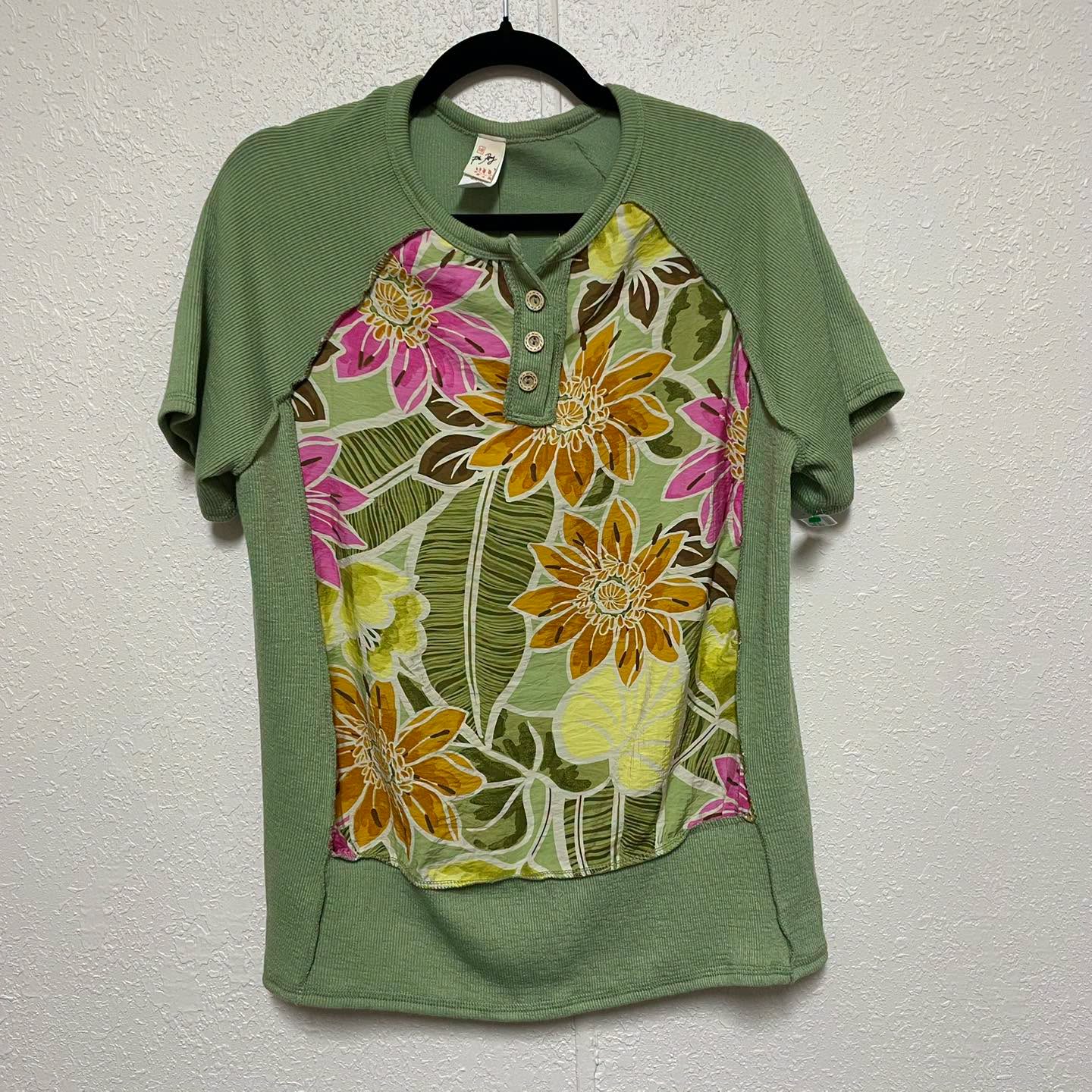 Top 7th Ray Size Medium