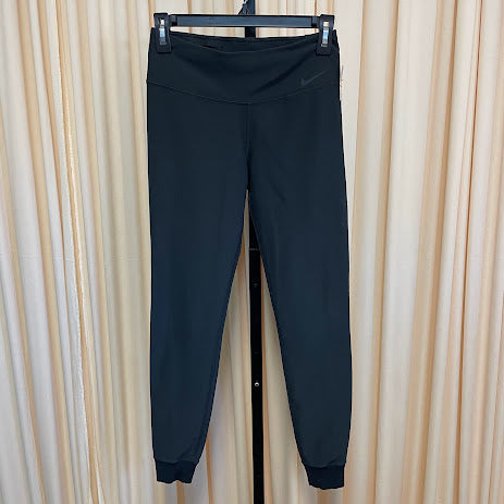 Activewear Nike Size Small