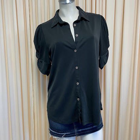 Top Doe & Rae Size Small