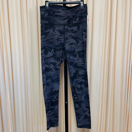 Activewear ECHT Size Large
