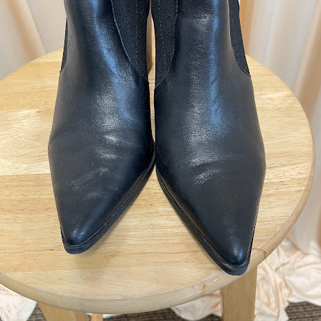 Booties ALDO Size 8