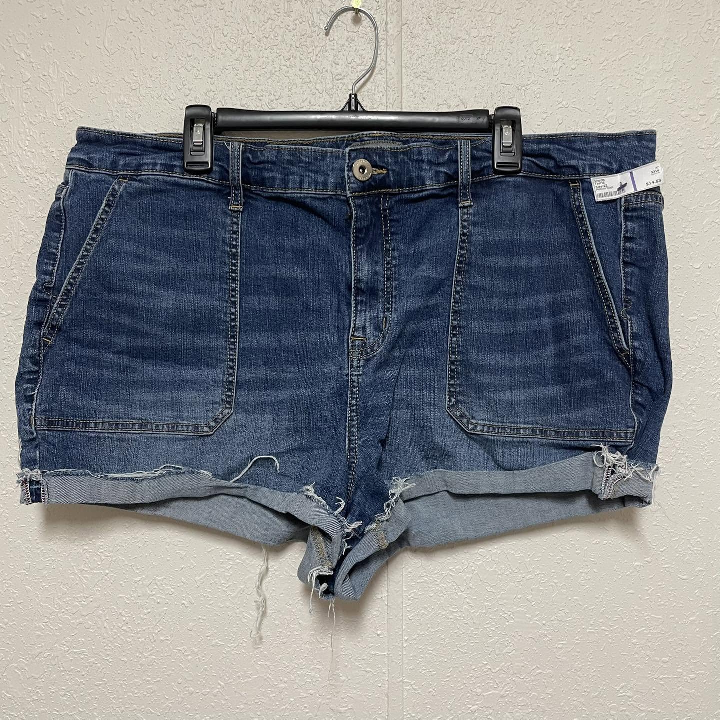 Shorts Torrid Size 22