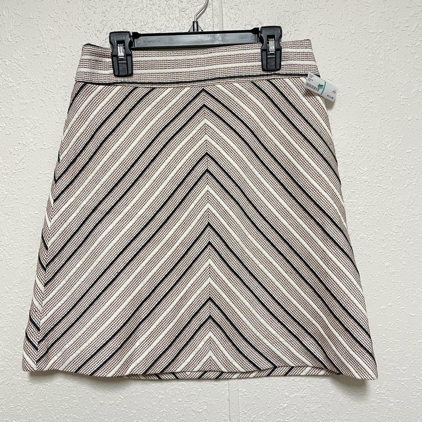 Skirts Loft Size 0
