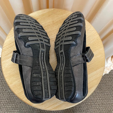 Flats Skechers Size 8