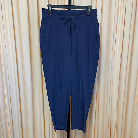 Activewear Nike Size Medium