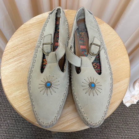 Slip On Hush Puppies Size 9