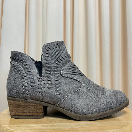 Booties not rated Size 10