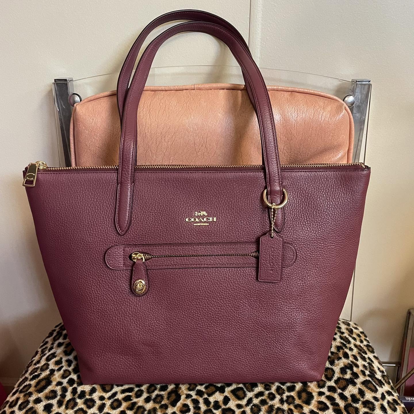 Tote Coach
