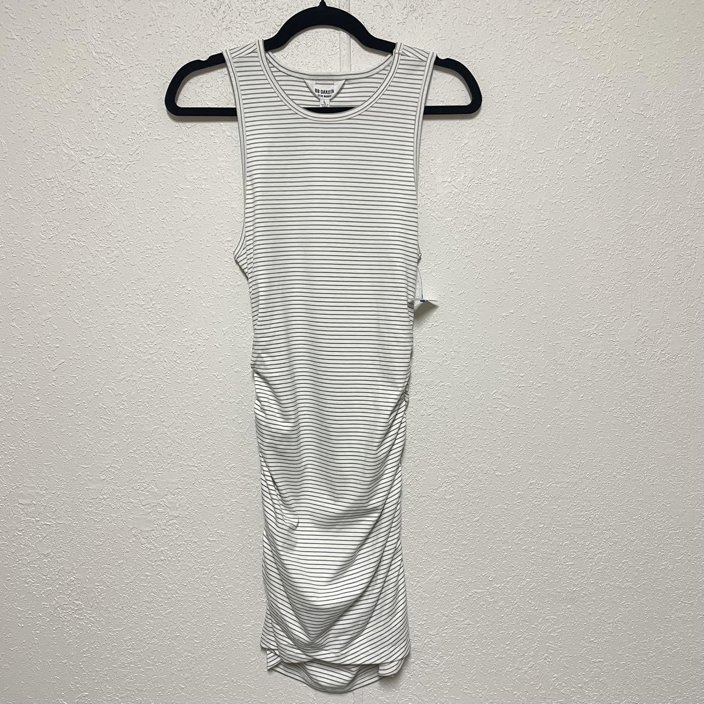 Dresses BB Dakota Size Large