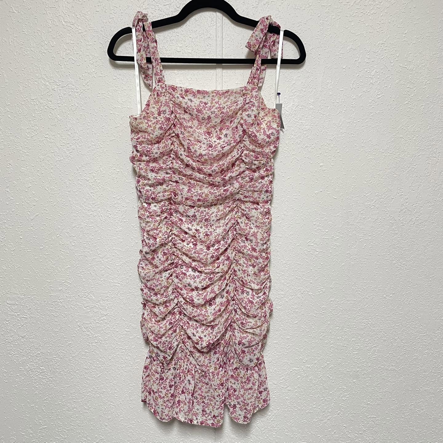 Dresses She + Sky Size Small