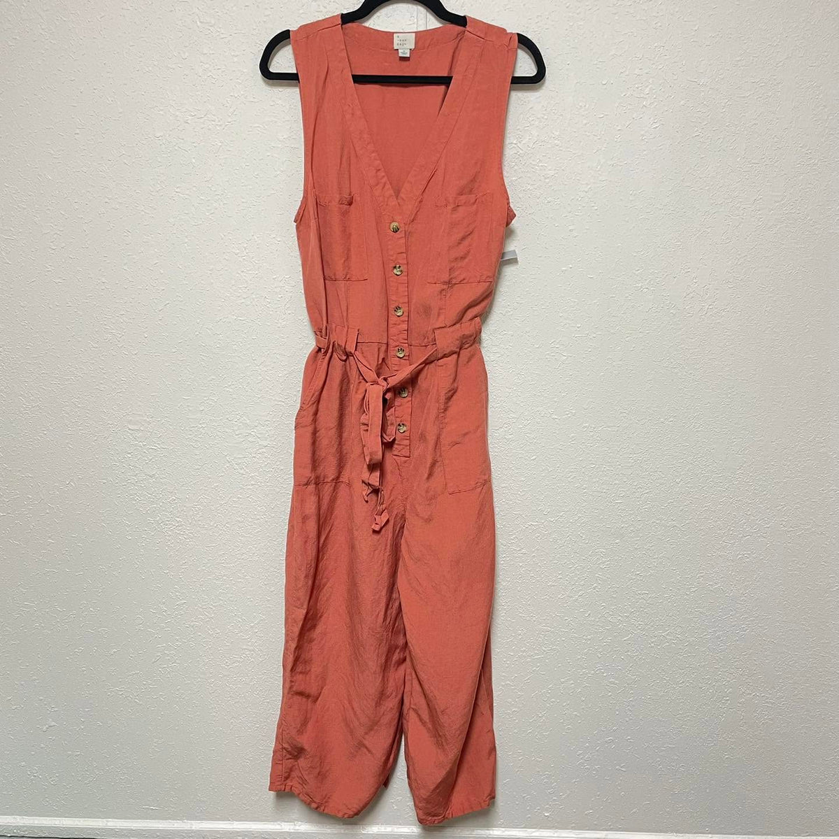 Jumpsuit a new day Size Medium
