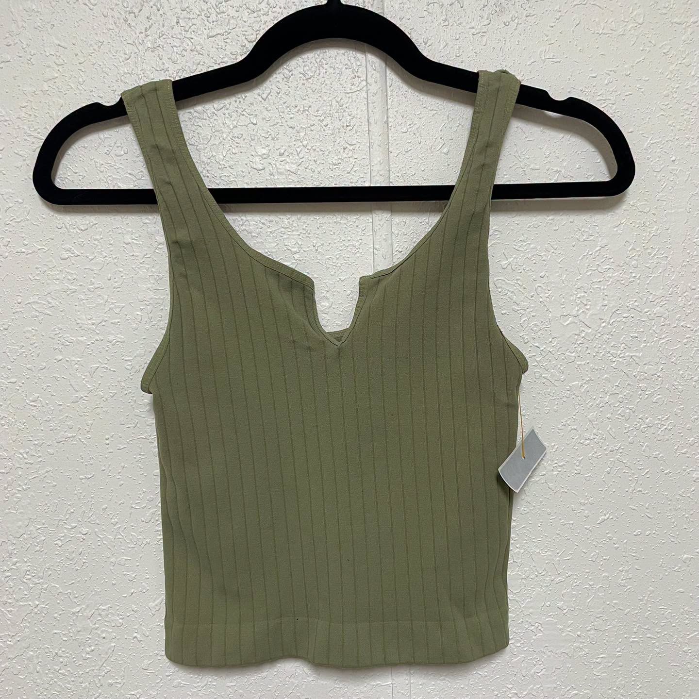 Tank Top BKE Size M/L