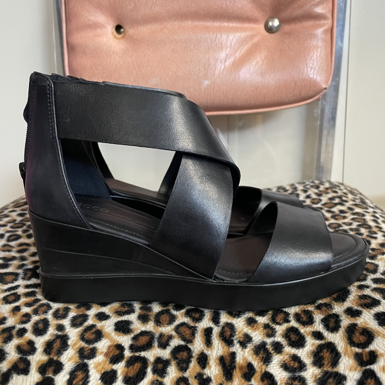 Sandals ECCO Size 6