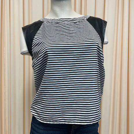 Top Greylin Size Medium