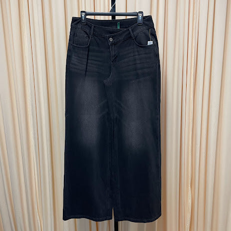 Jeans Halara Size Medium