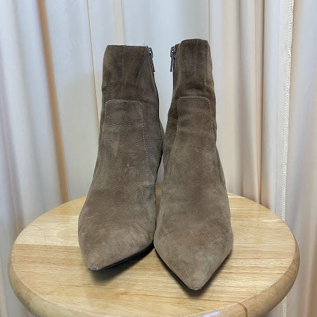 Booties Banana Republic Size 7.5
