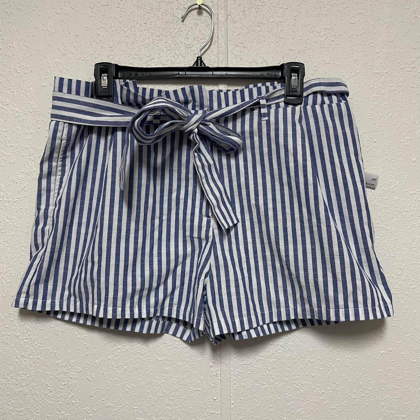 Shorts Love Tree Size Large