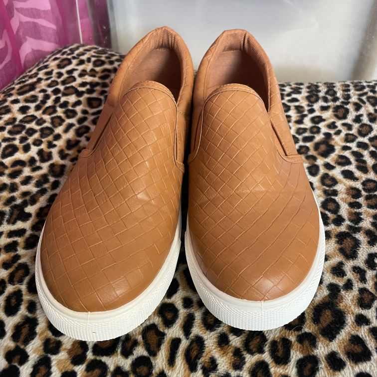 Slip On Pierre Dumas Size 9