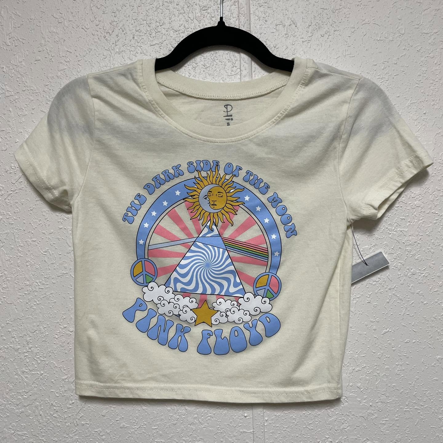 Top . Size Small