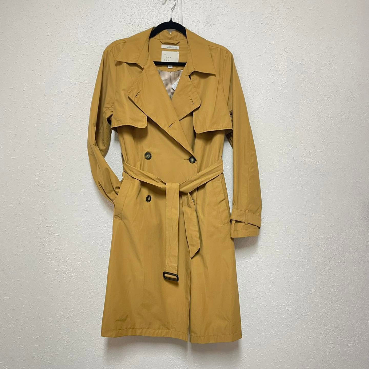 Jackets a new day Size Small