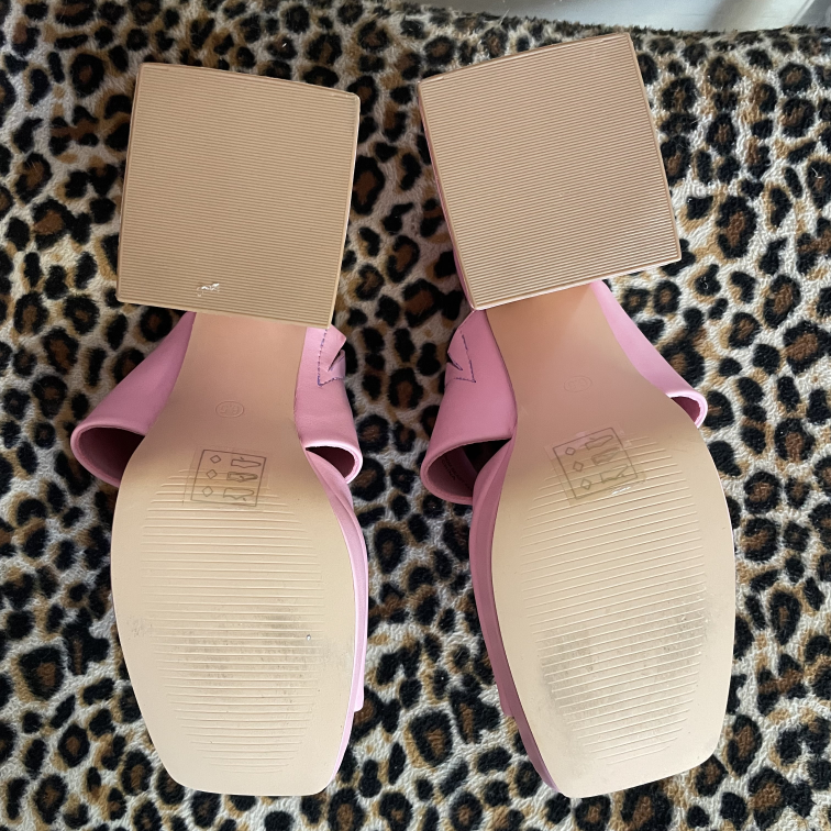 Heels Beast Fashion Size 6.5
