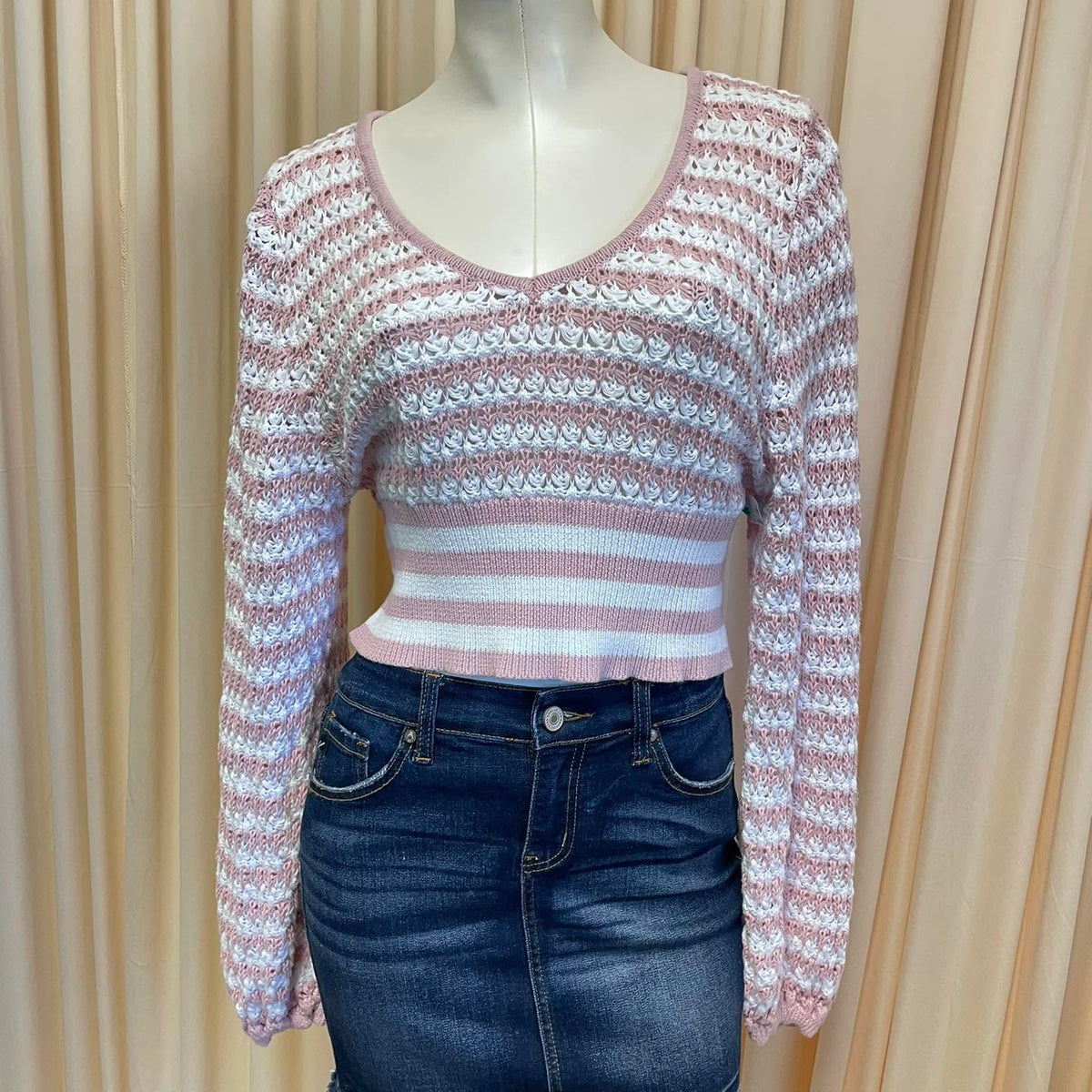 Sweaters Altar'd State Size Large