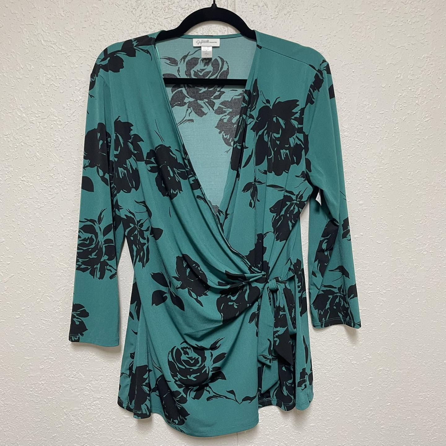 Top Jaclyn Smith Size Large