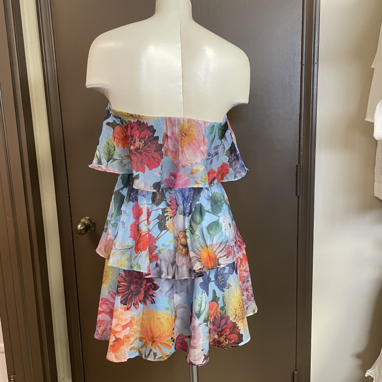 Dresses En Creme Size Medium