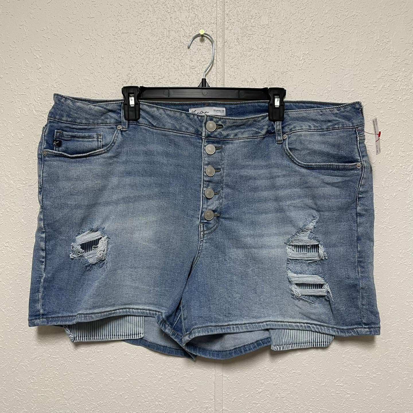 Shorts Kancan Size 24