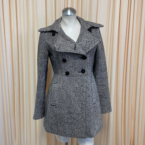 Jackets Guess Size Small