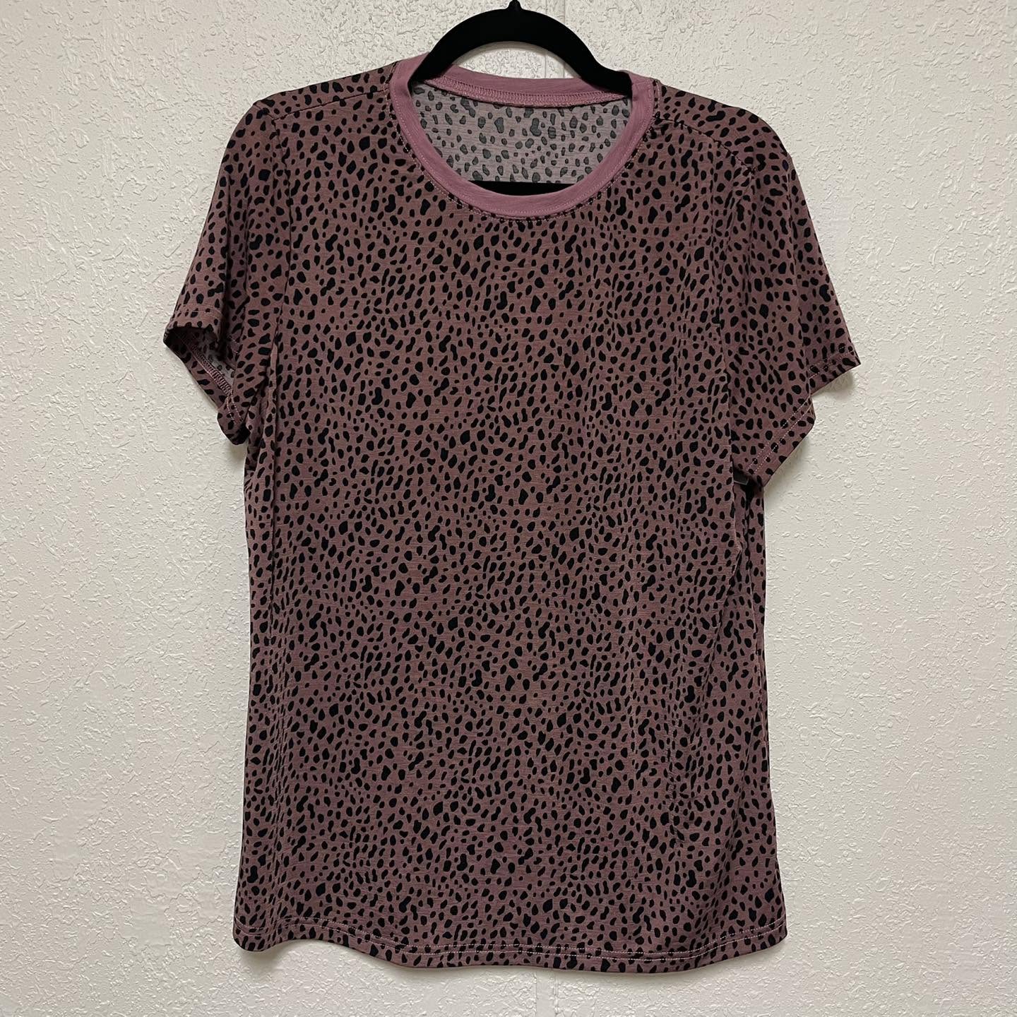 Top . Size Large
