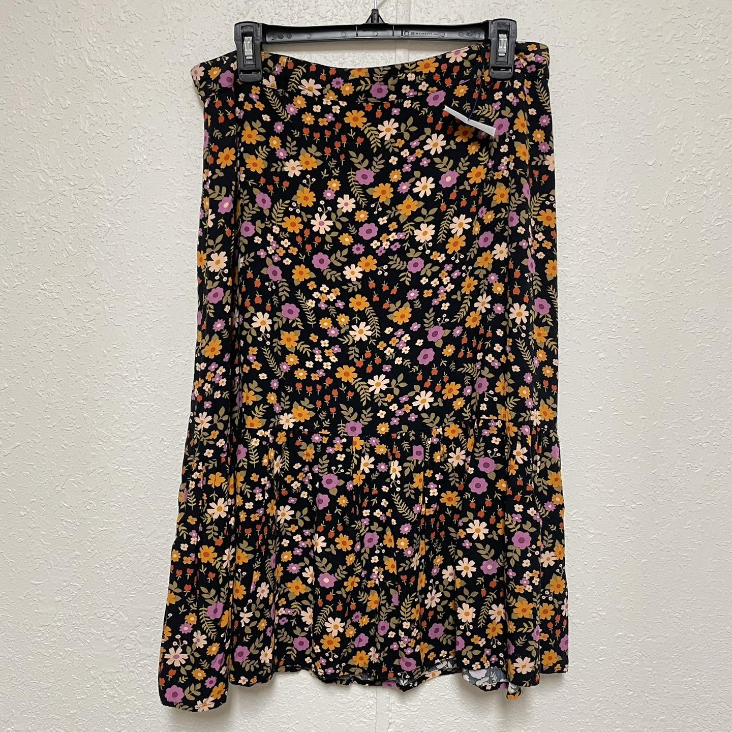 Skirts ModCloth Size 14