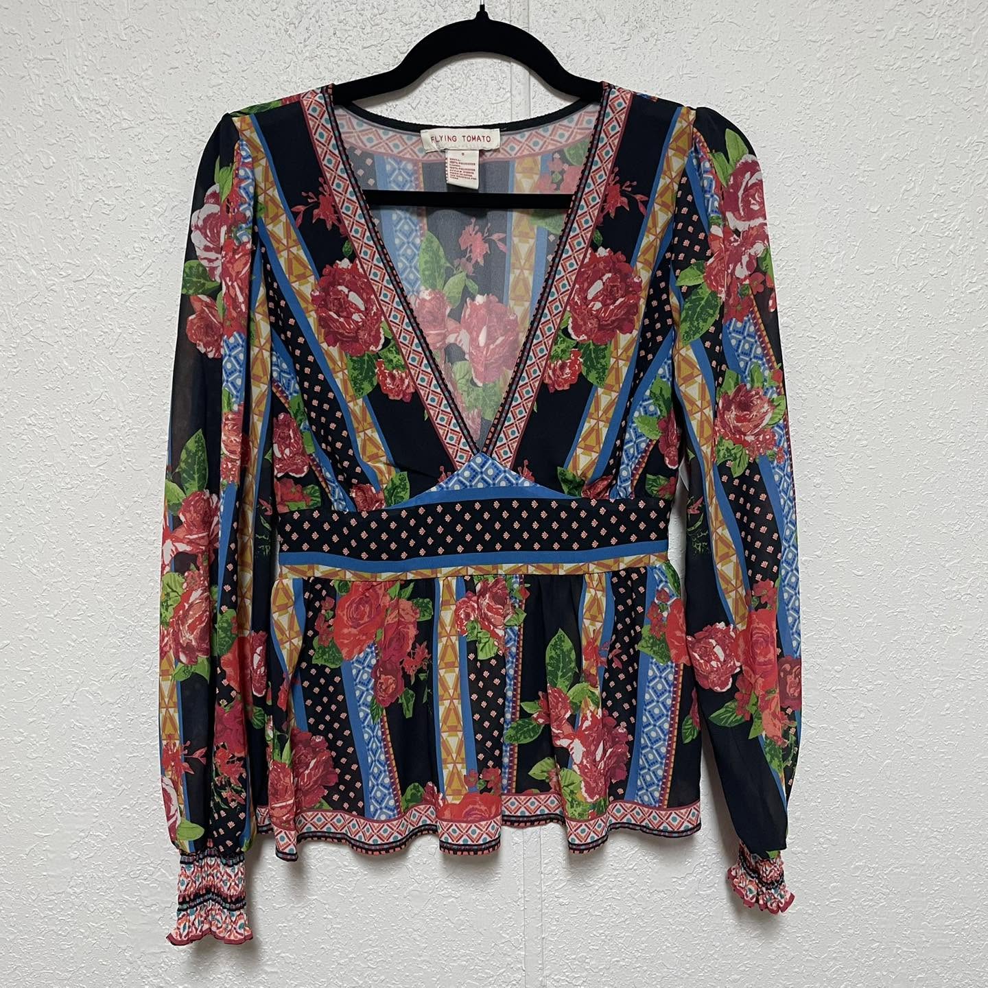Top Flying Tomato Size Small
