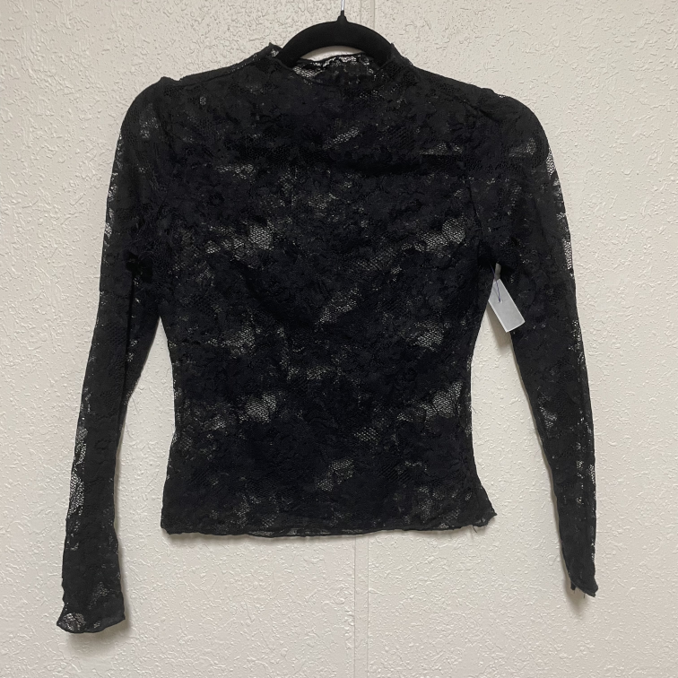 Top . Size Small