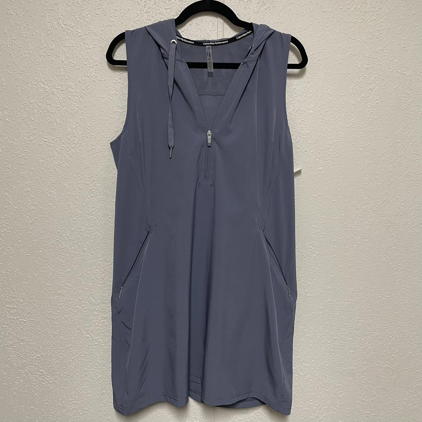 Activewear Calvin Klein Size Large