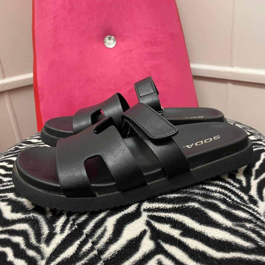 Sandals SODA Size 7